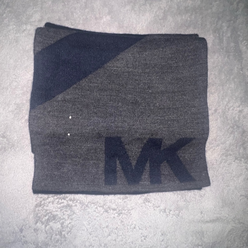Michael Koris Scarf